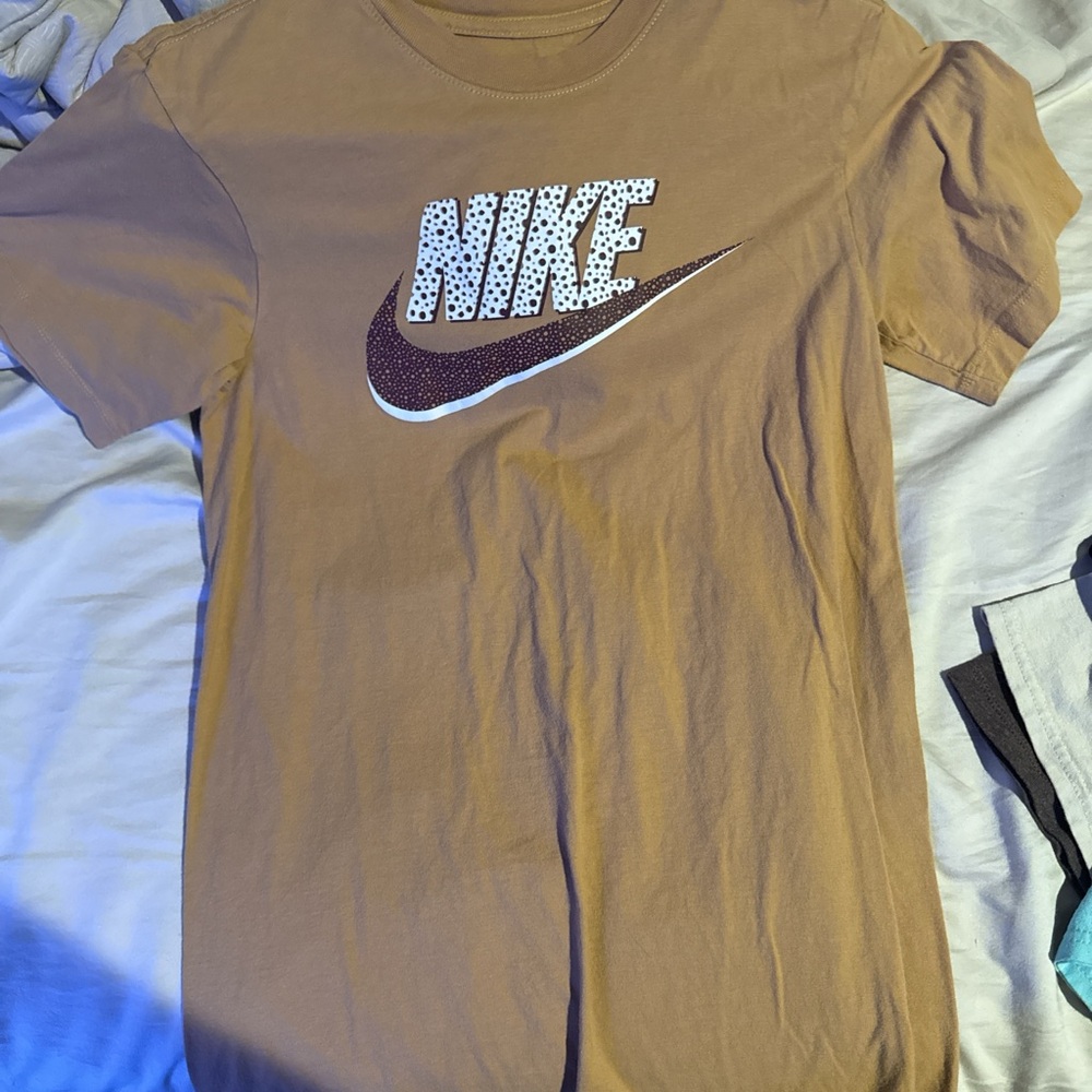 Nike Tan Tee with Iconic Logo